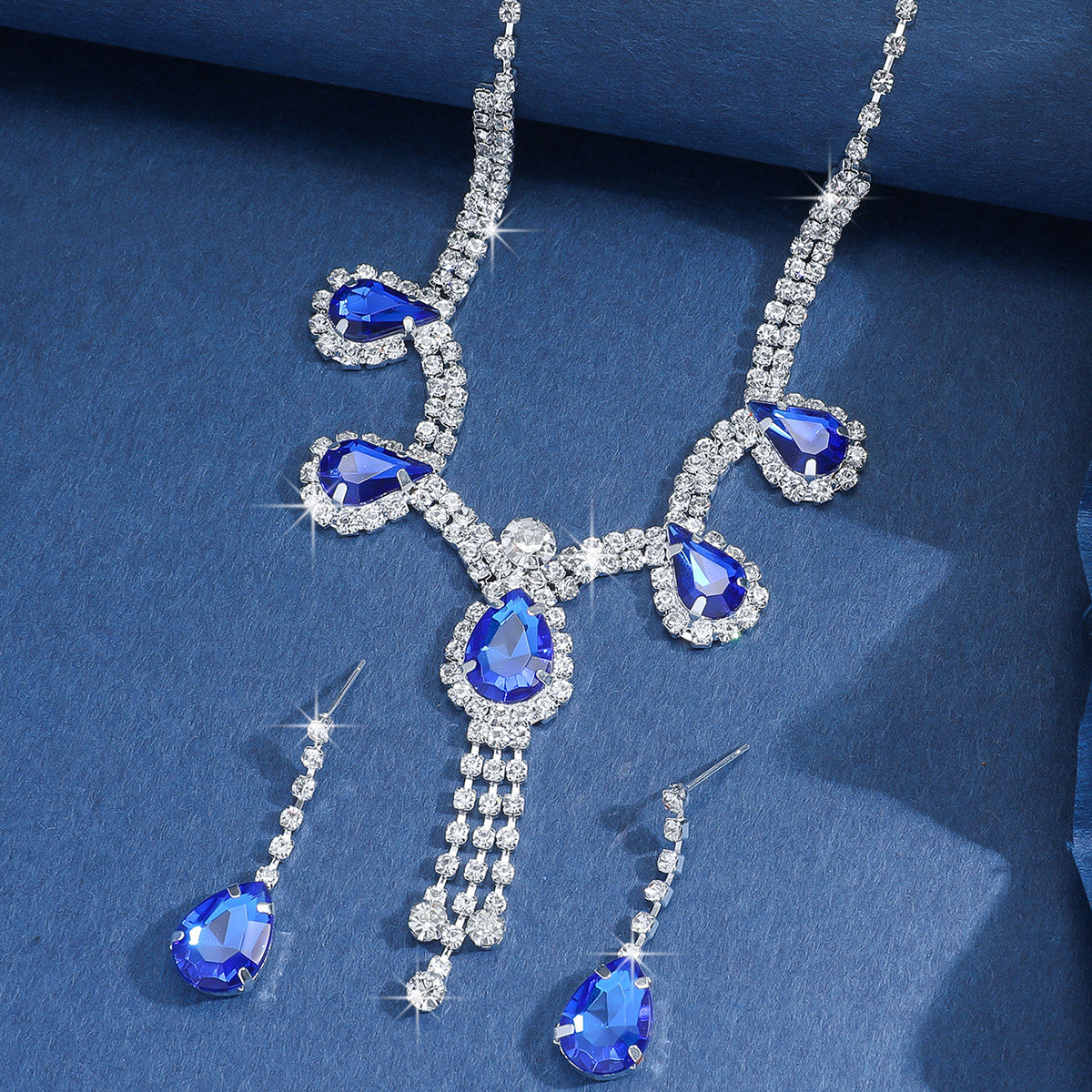 European And American Style Water Drop Shaped Rhinestone Jewelry Set 80832008